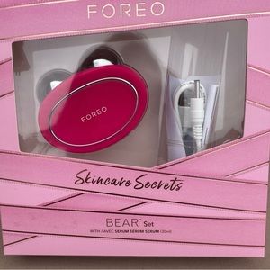 FOREO bear.